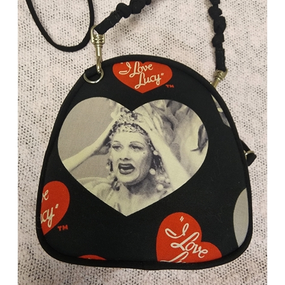 Lucille Ball Crossbody Bag Retro Black Red White - Picture 3 of 12